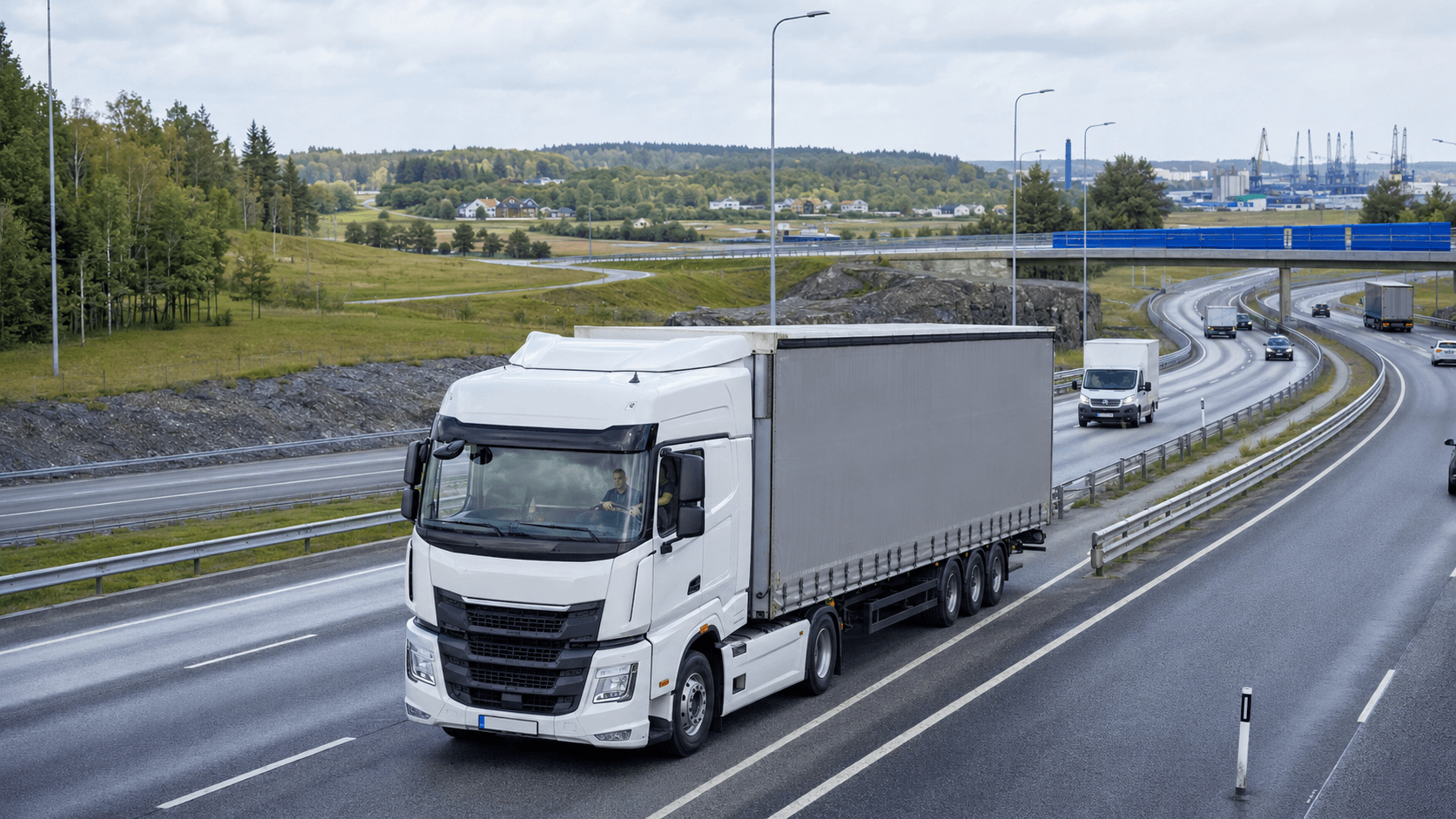Transport ciężarowy na trasie Via Baltica w Estonii