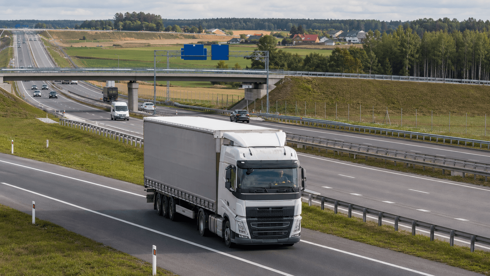 Transport ciężarowy na trasie Via Baltica na Litwie