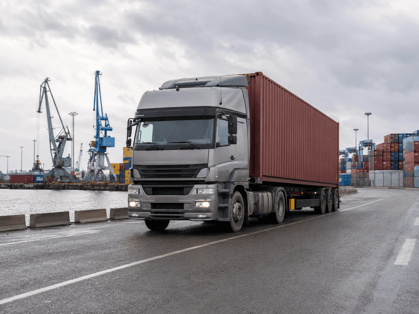 Transport portowy i kontenerowy w Szczecinie