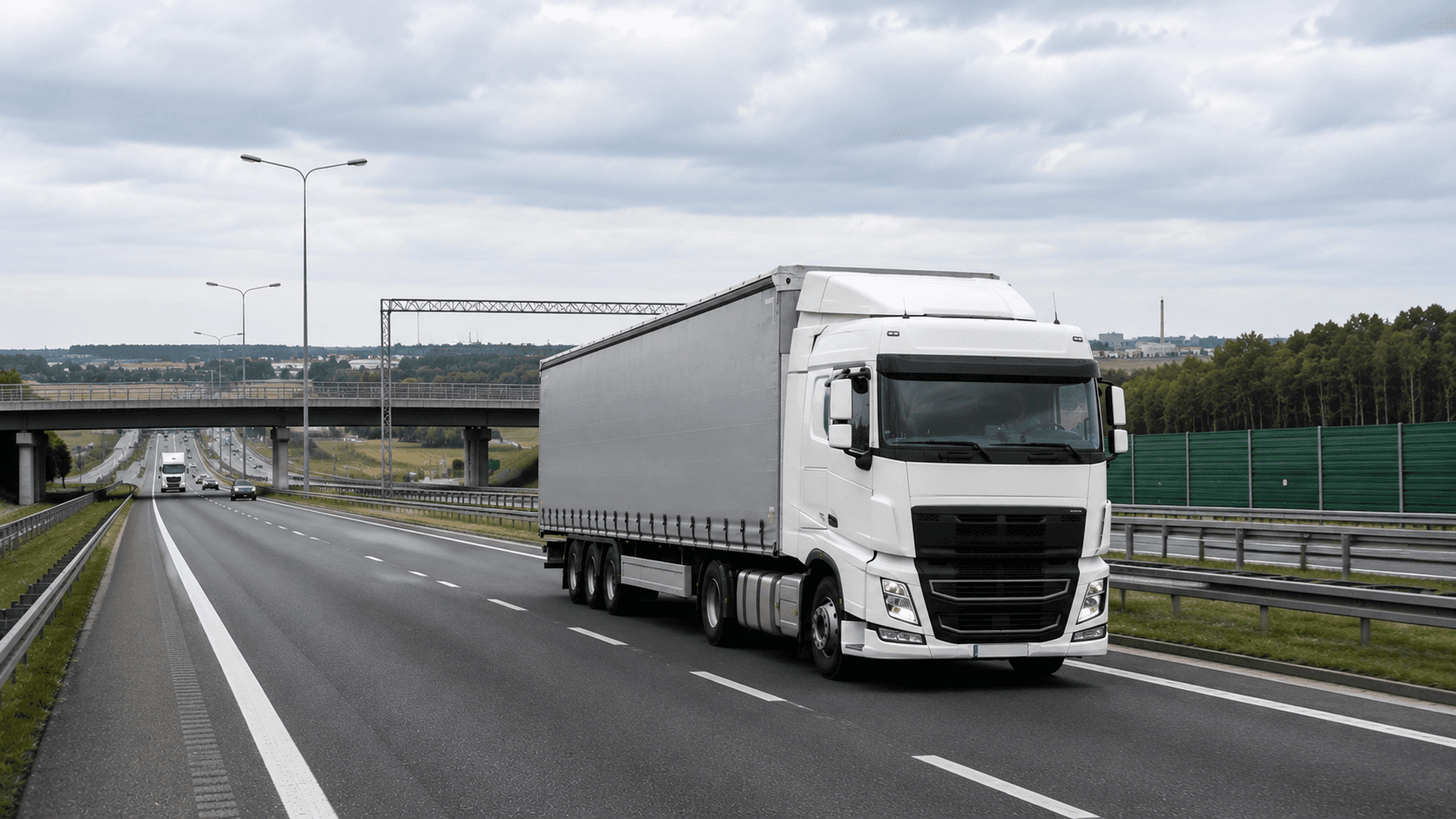 Transport drogowy na autostradzie A1 w okolicach Torunia